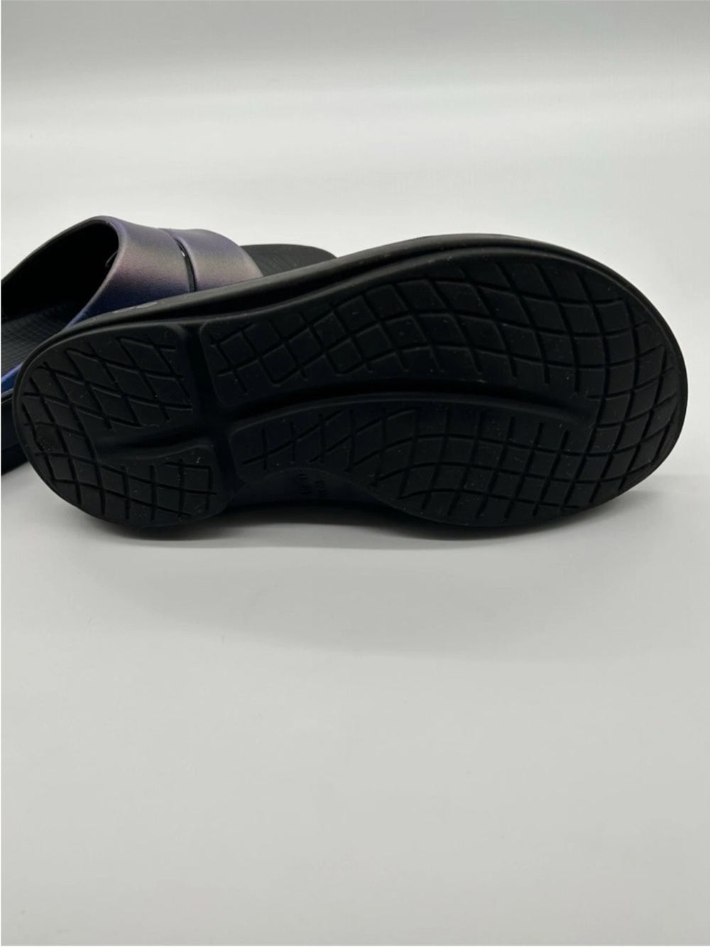 OOFOS Iridescent Slide Sandals in Black with Blue-Green Sheen - Picture 8 of 9